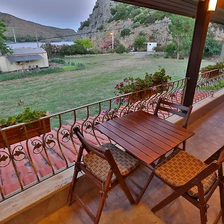 住宿加早餐酒店 Turkeli