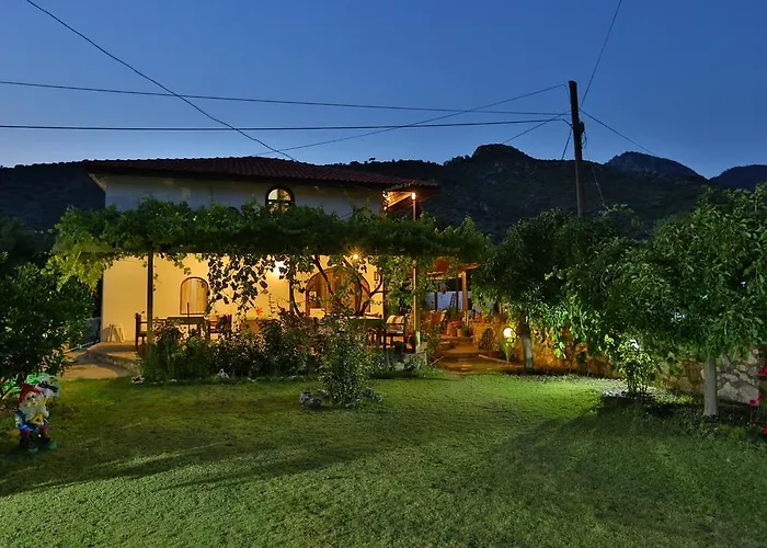 Turkeli فندق مبيت وإفطار *